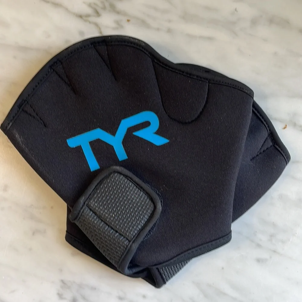 TYR Aquatic Fitness Resistance Gloves Black Webbed Neoprene Size Small - Picture 6 of 6